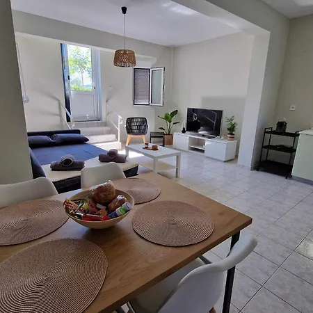 Aneli Garden House Nyaraló Nea Iraklitsa